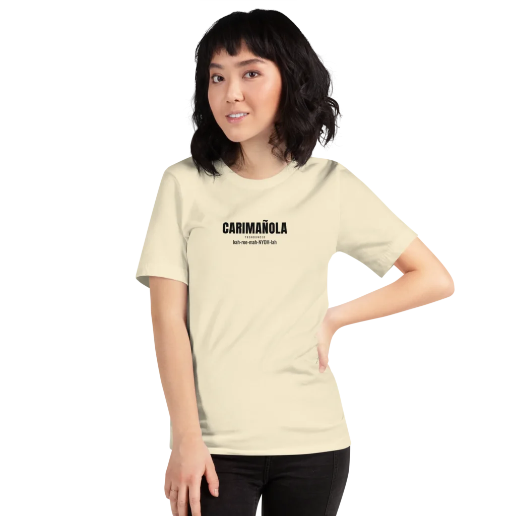 Model wearing the white carimanola tee